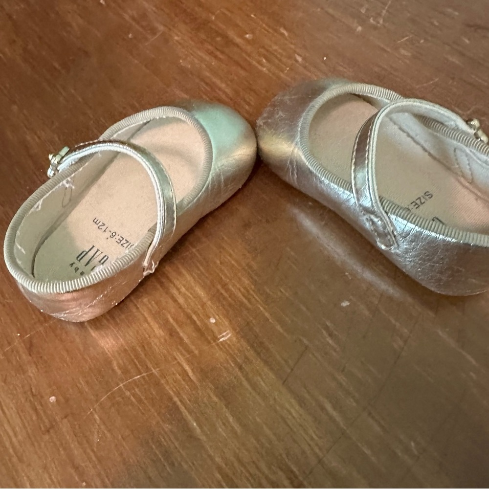 GAP Gold Baby Mary Jane’s, Size 6-12m - Picture 4 of 7